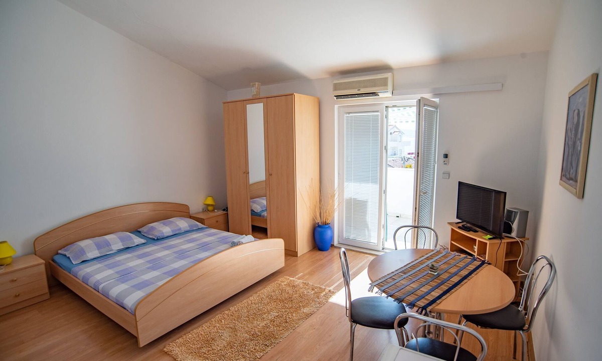 Beach Sumpetar Omiš | Jesenice