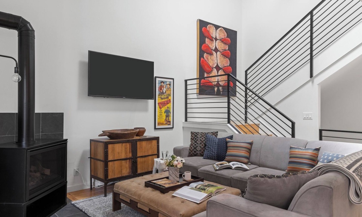 Clark Knoll Jackson | Jackson