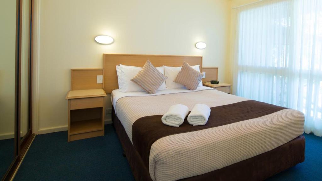 Pacific Palms Resort | Elizabeth Beach
