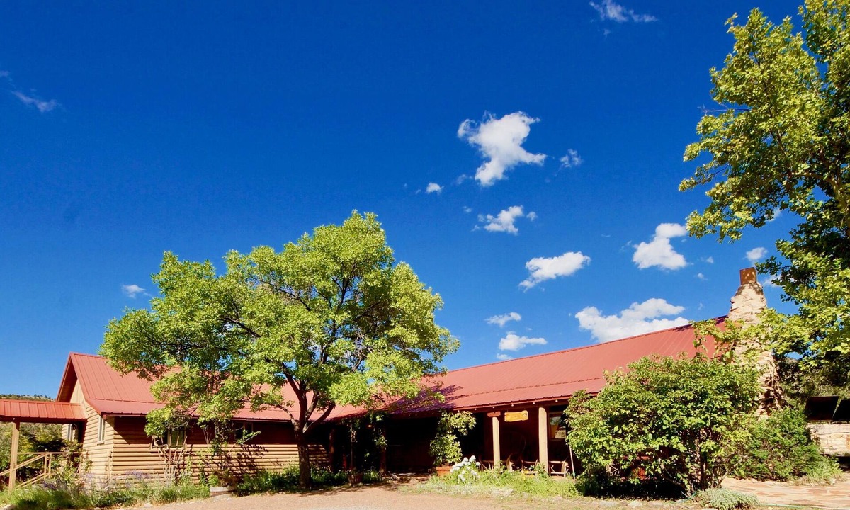 Pack Creek Lodge | Spanish Valley