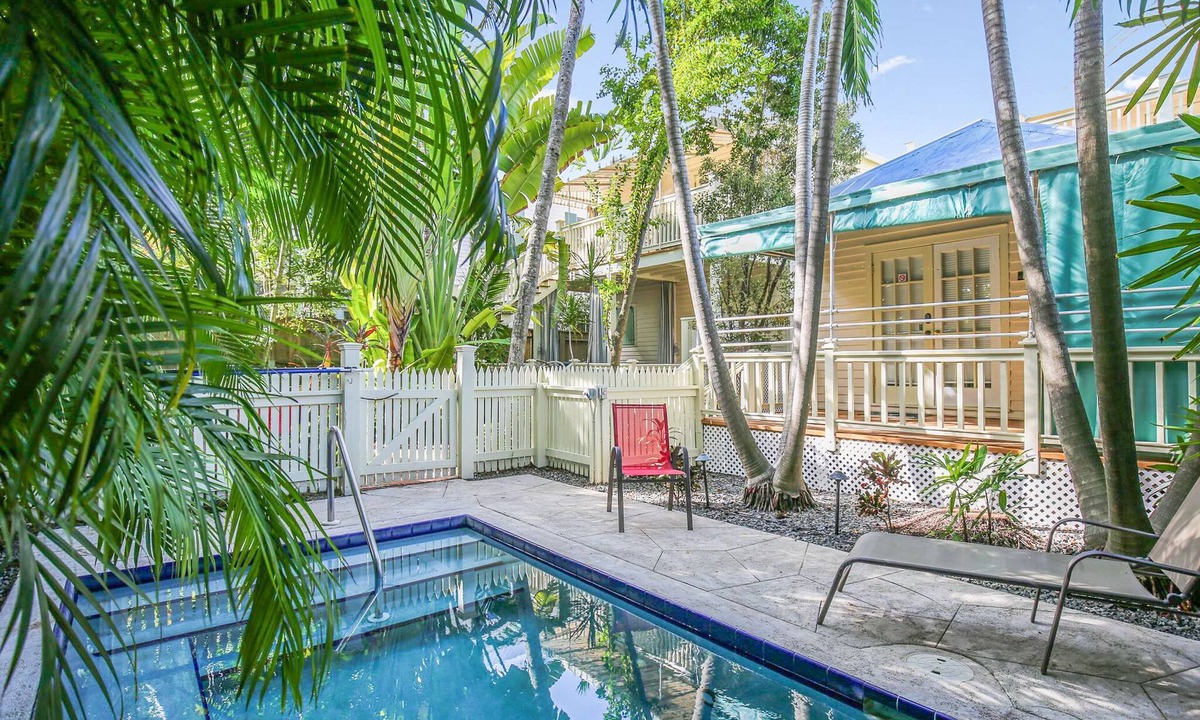 Paradise Place | The Meadows