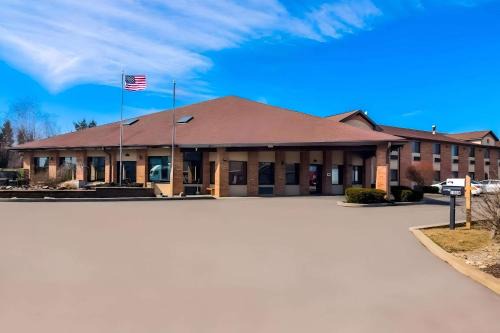 Grove City Inn | Grove City