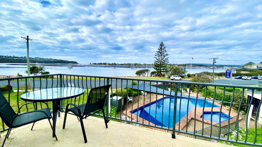 All Decked At Penguin Mews Nights | Merimbula