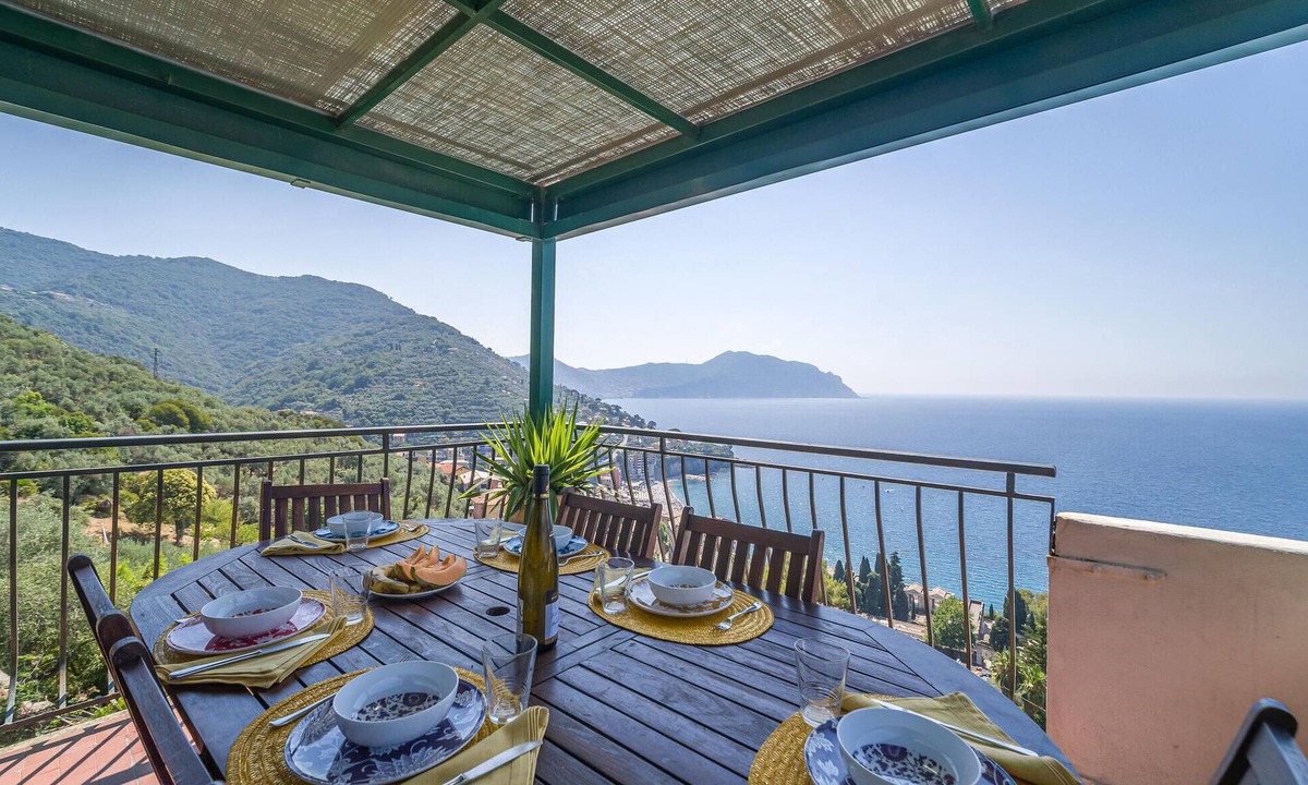 Accommodation Ligure | Pieve Ligure