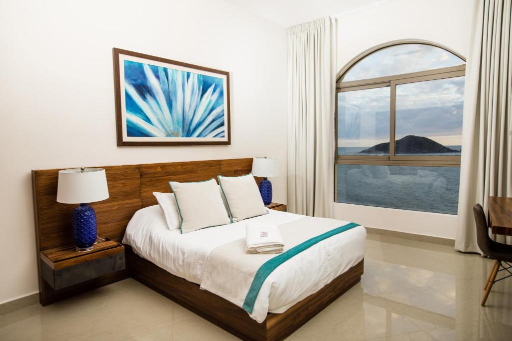 Petit Luxe Las Gavias Grand | Marina Mazatlan