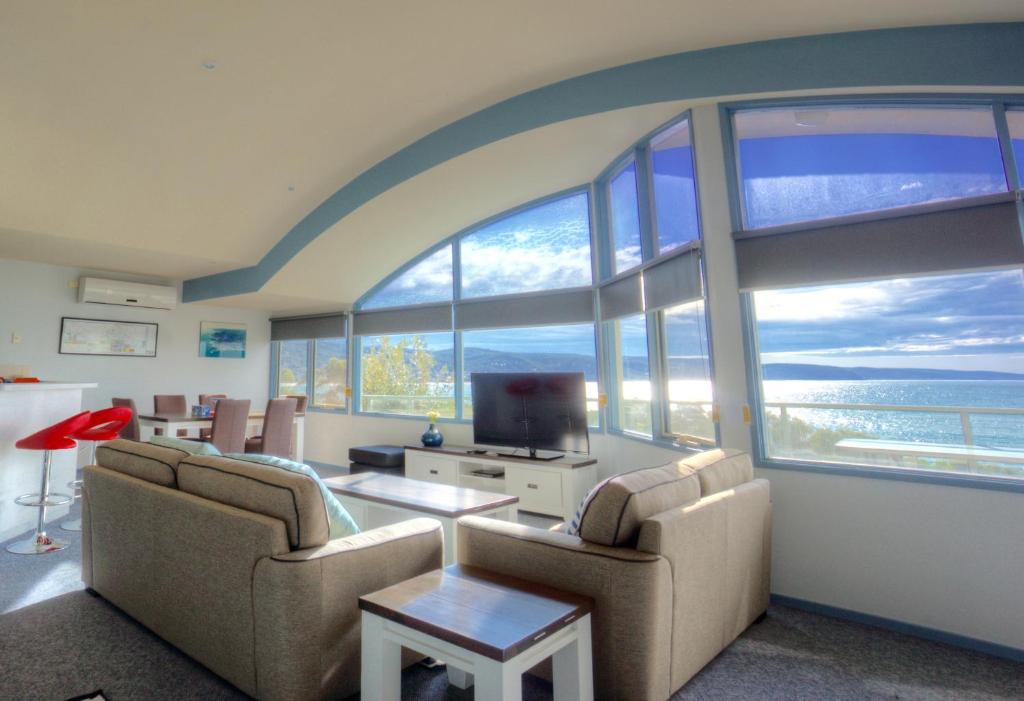 Pierview | Lorne