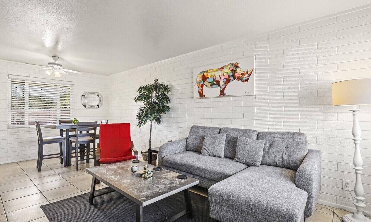 Scottsdale Premium Term Getaway Furnished Golf Cable Utilities | Security Acres