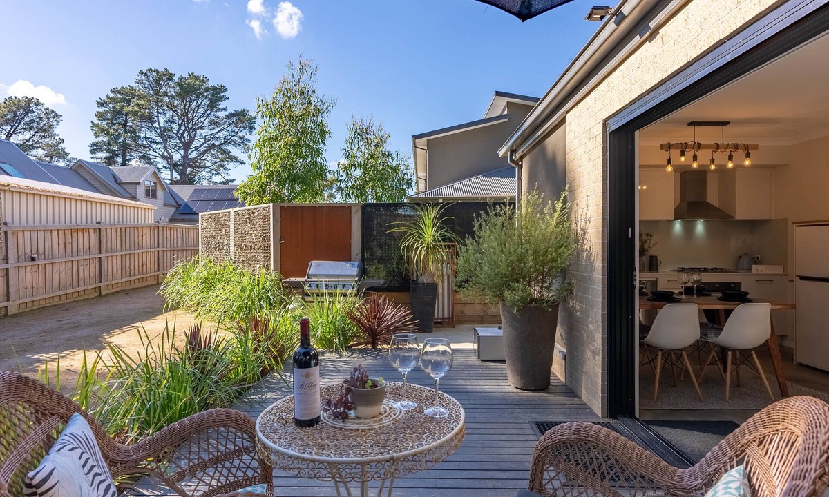 Pine Beach The Heart Of | Balnarring