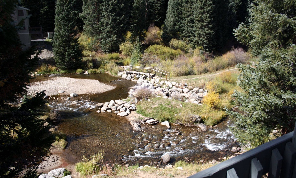 Pinecreek Br Town Shuttle Slopes | Warrior's Mark