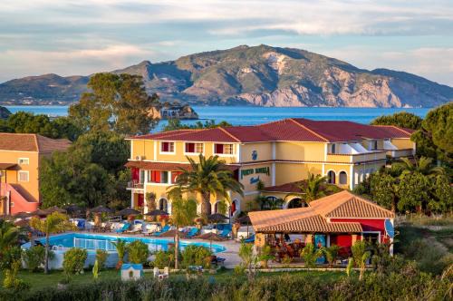 Porto Koukla Beach Hotel | Porto Koukla