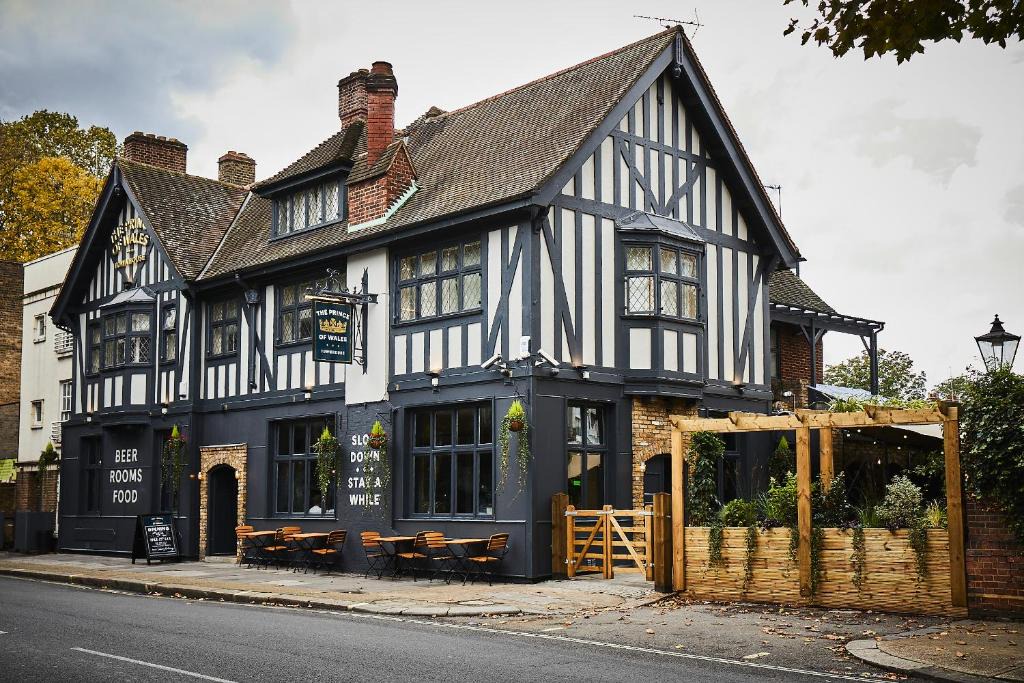 Prince Of Wales | Ravenscourt Park