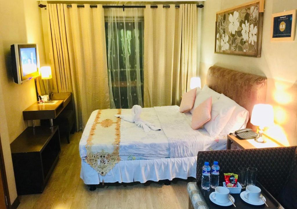 Tagaytay Place Hotel | Canlubang