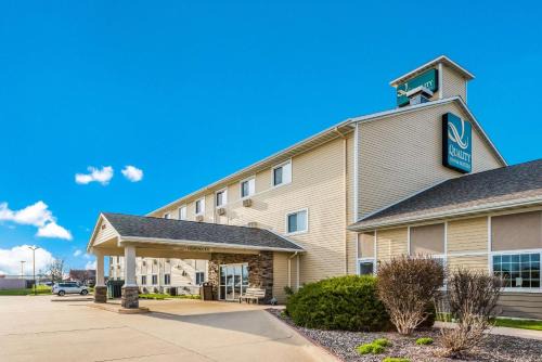 Quality Inn Davenport North | Eldridge