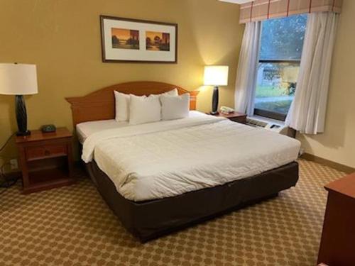 Quality Inn | Saginaw
