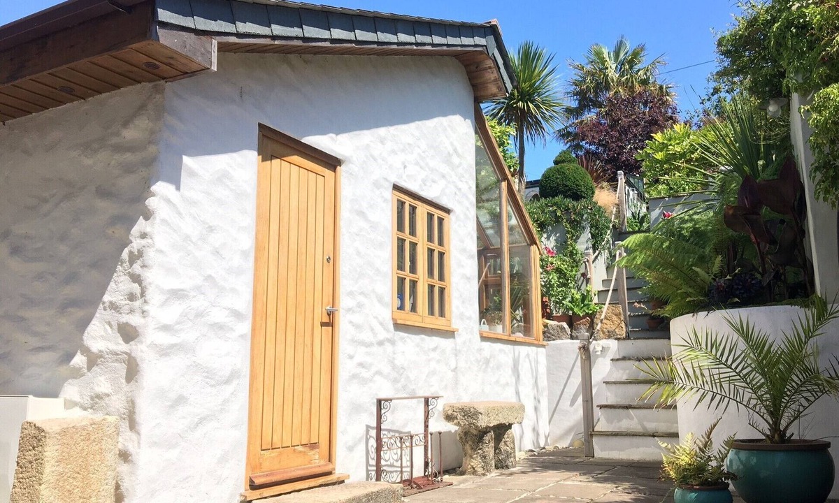 Cottage | Charlestown