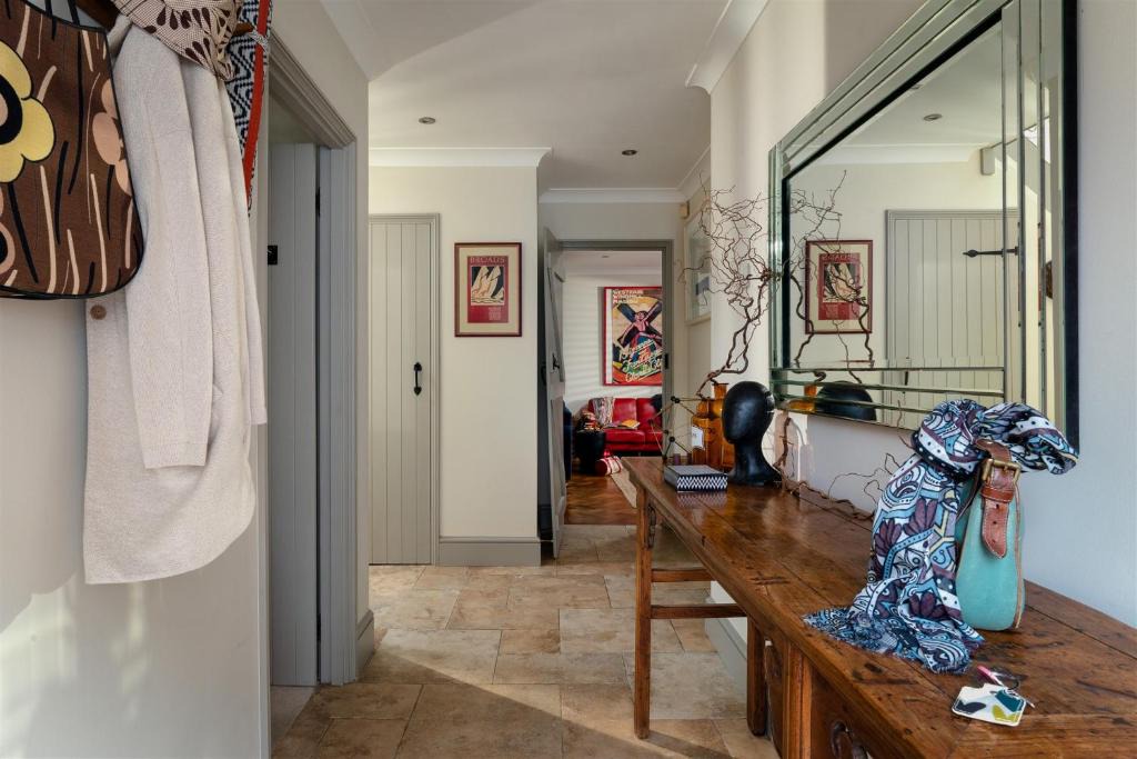 Quay Waterside Style Character | Topsham