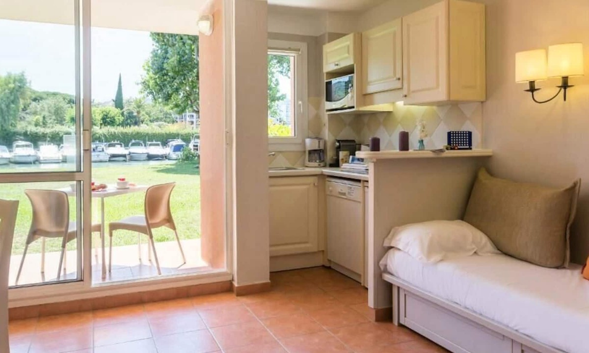 Résidence Cannes Villa Francia Maeva Pièces Personnes | Mandelieu-La-Napoule