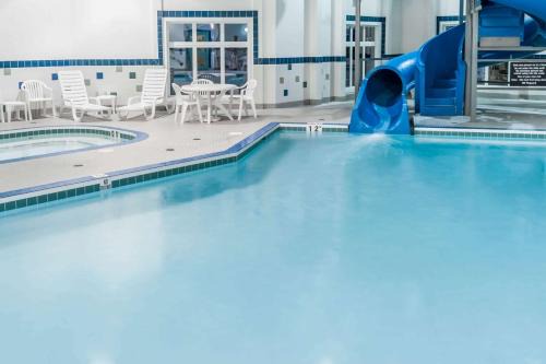 Ramada | High River