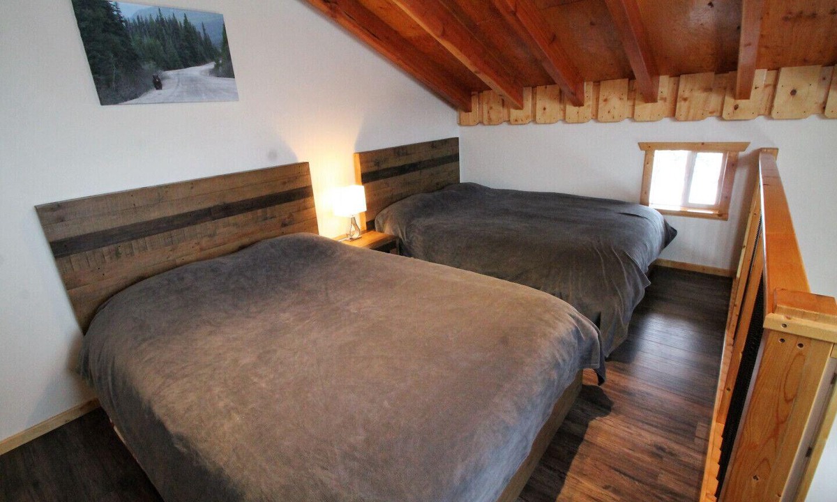 Cariboo Resort | Anahim Lake