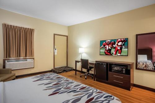 Red Roof Inn Des Moines | Berwick
