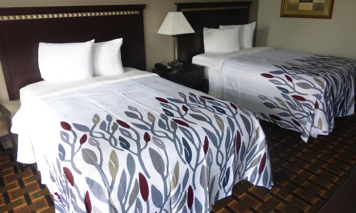 Red Roof Inn Evergreen | Evergreen