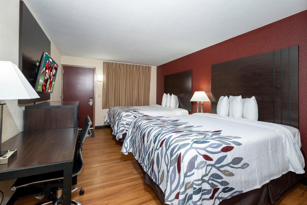 Red Roof Inn | Freehold