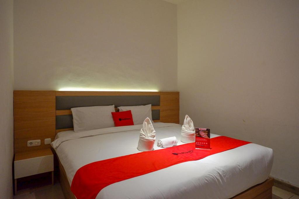 Reddoorz Losari Makassar | Makassar