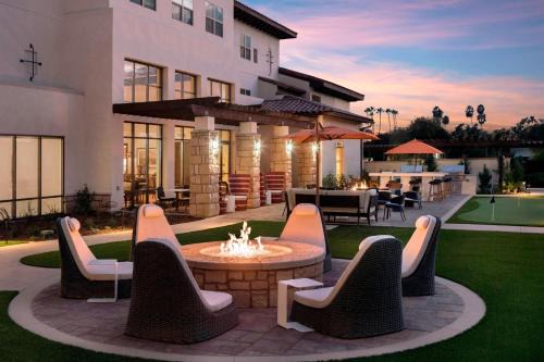 Inn | Goleta