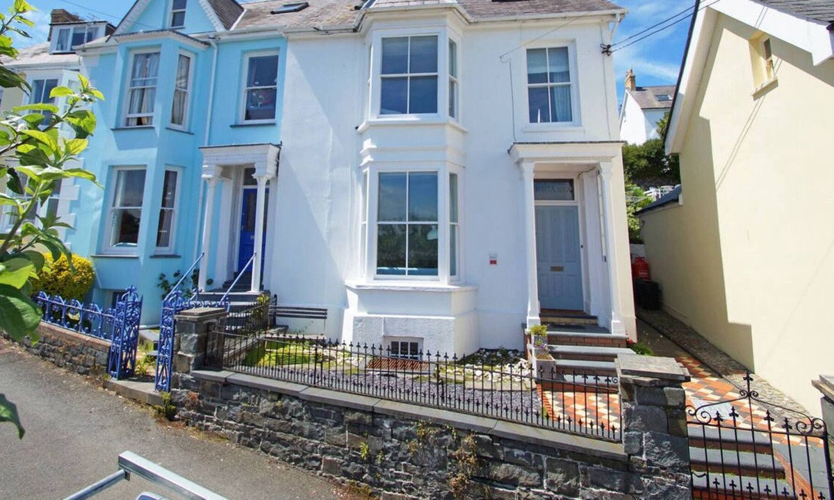 Rhianfa | New Quay