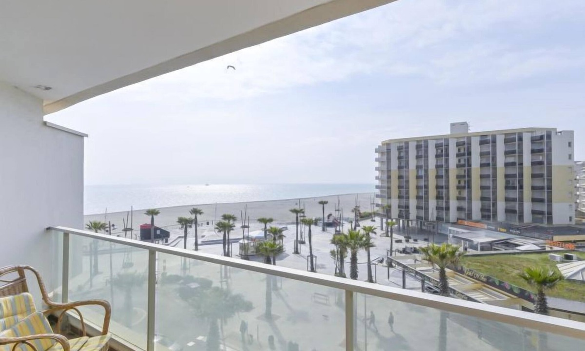 Des Sables | La Cote Radieuse