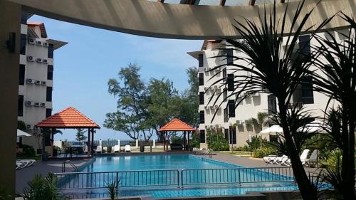 Samsuria Beach Resort | Balok