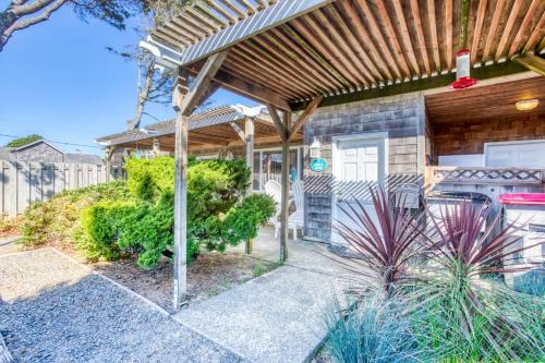 Sandals Inn Cabana | Downtown Cannon Beach