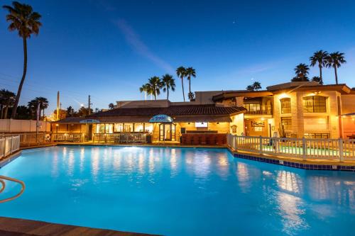 Scottsdale Premium Term Getaway Furnished Golf Cable Utilities | Scottsdale