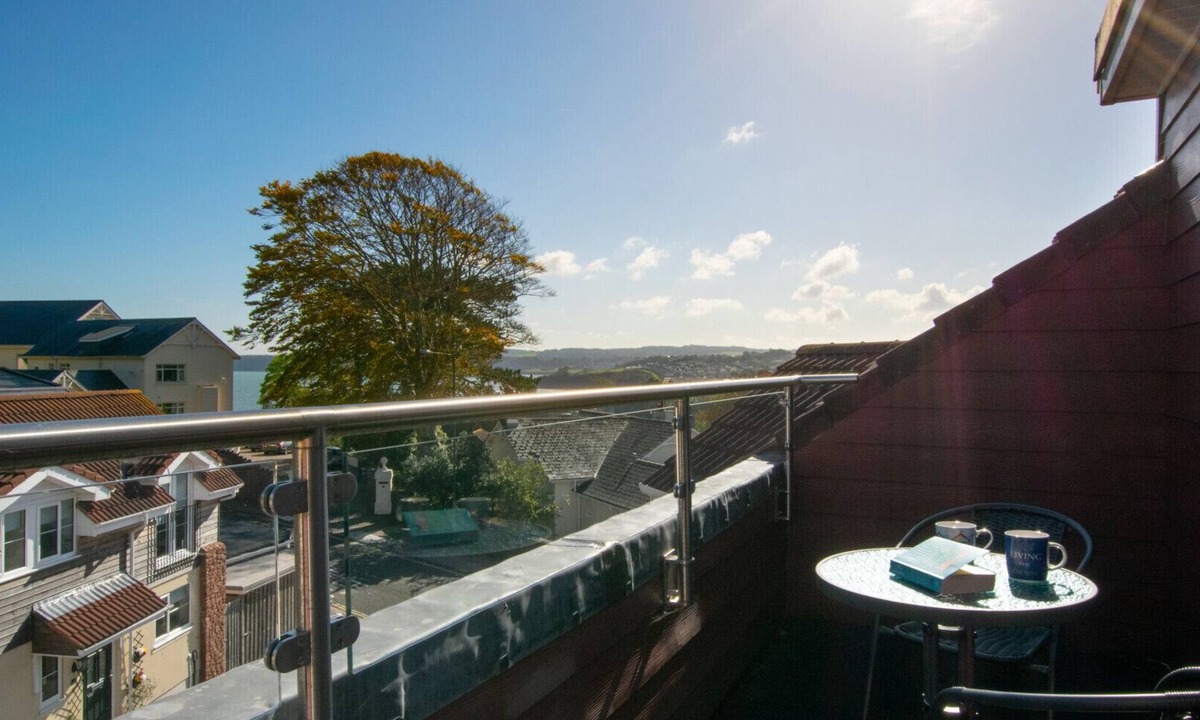Seaford Sands | Roundham