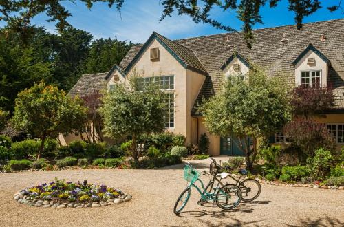 Seal Cove Inn | Moss Beach