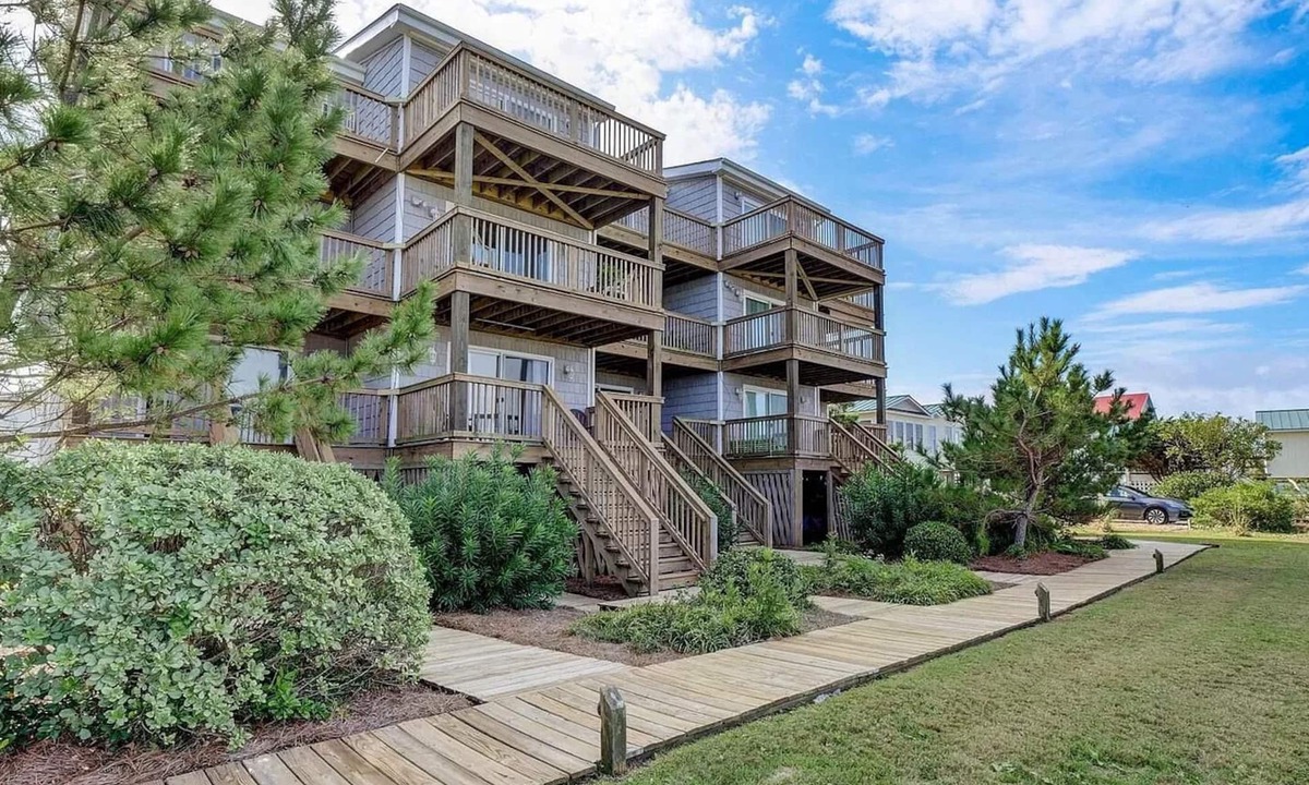 Shipwatch Villas North Topsail Beach | Sneads Ferry