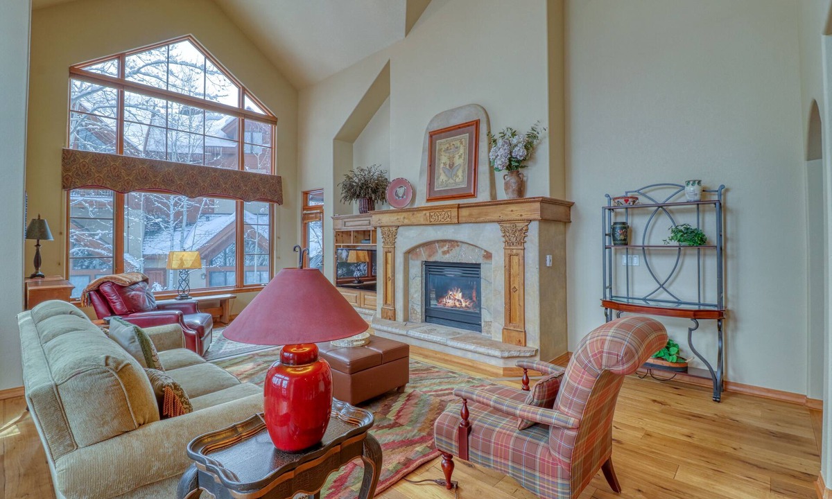 Spruce Tree Lodge | Edwards