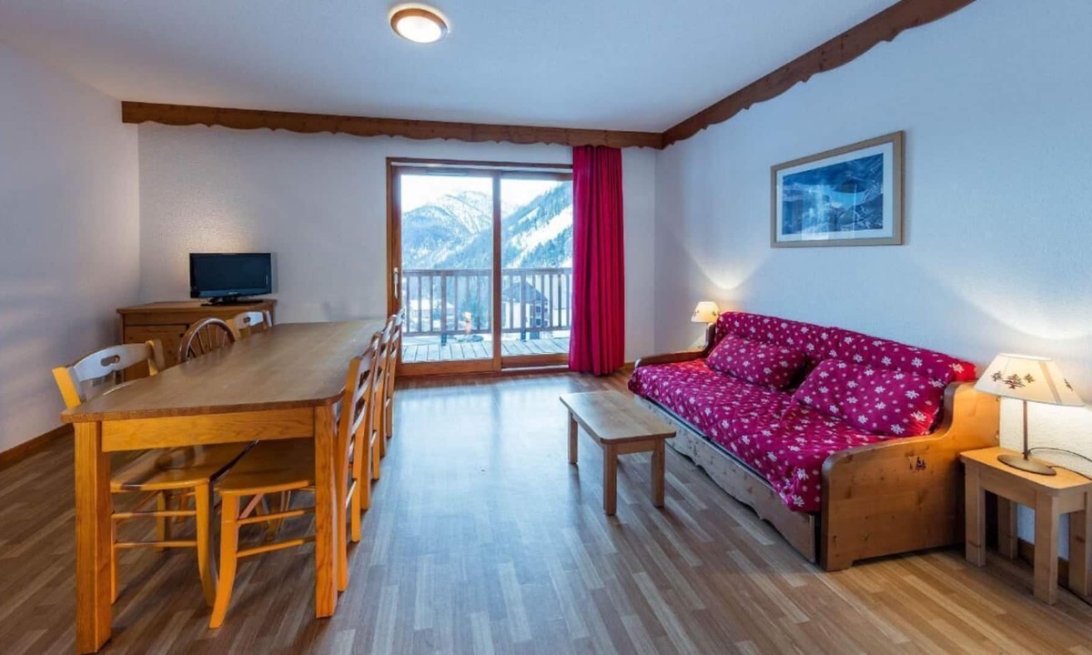 Foot Of The Slopes Terrace Ski Locker Arvieux Queyras | Arvieux