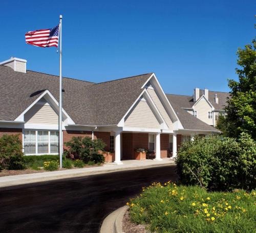 Wells Apartments St Chicago | Waukegan