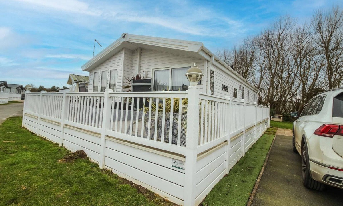 Church Corton Lowestoft | Hopton