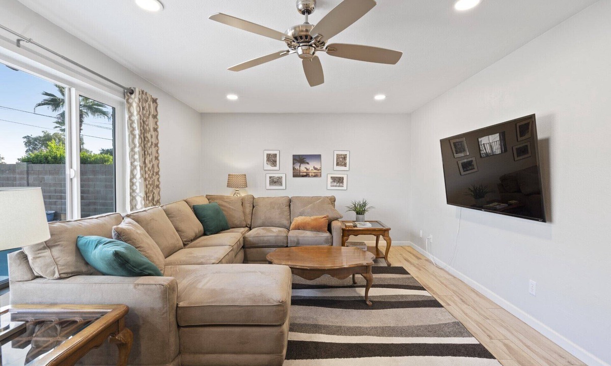 Scottsdale Premium Term Getaway Furnished Golf Cable Utilities | Hy-view