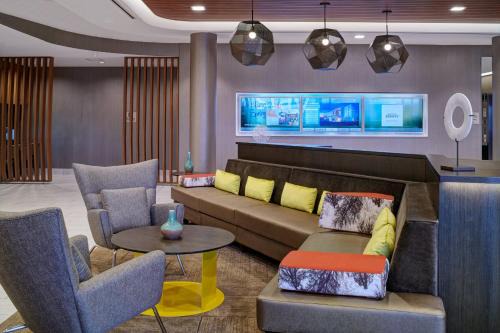 Springhill | Wixom