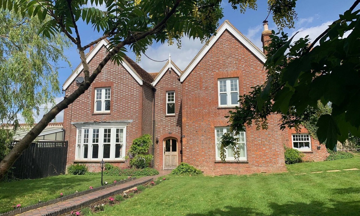 Farmhouse | Hailsham
