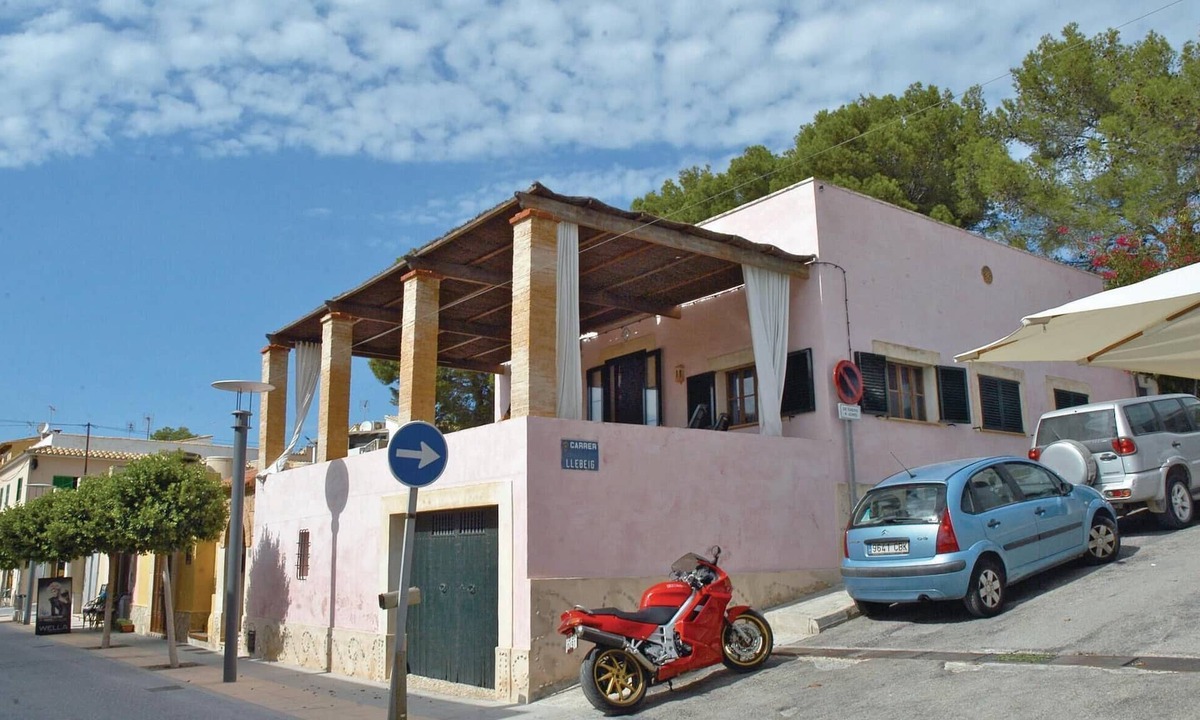 Elm | Sant Elm