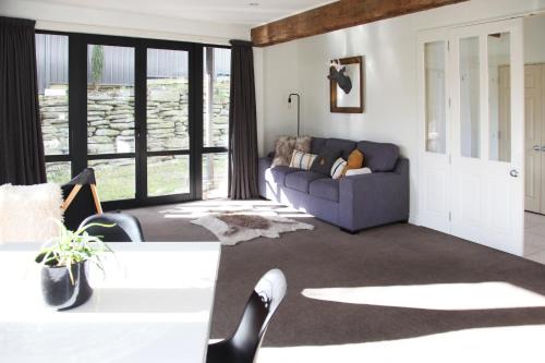 Sun Lakeside Haven | Kelvin Heights
