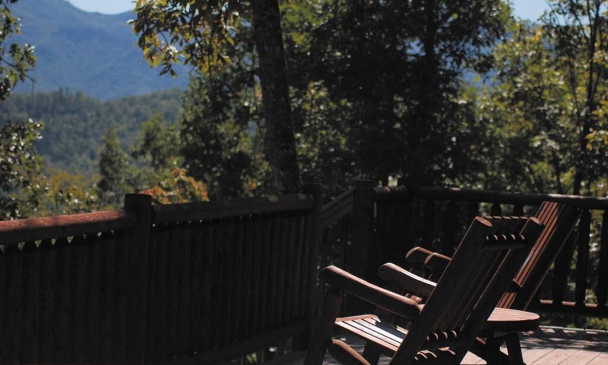 Sunrise Ridge Train Tours | Almond