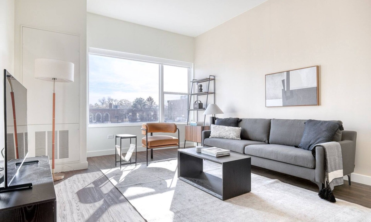 Elmhurst Lounge | Elmhurst