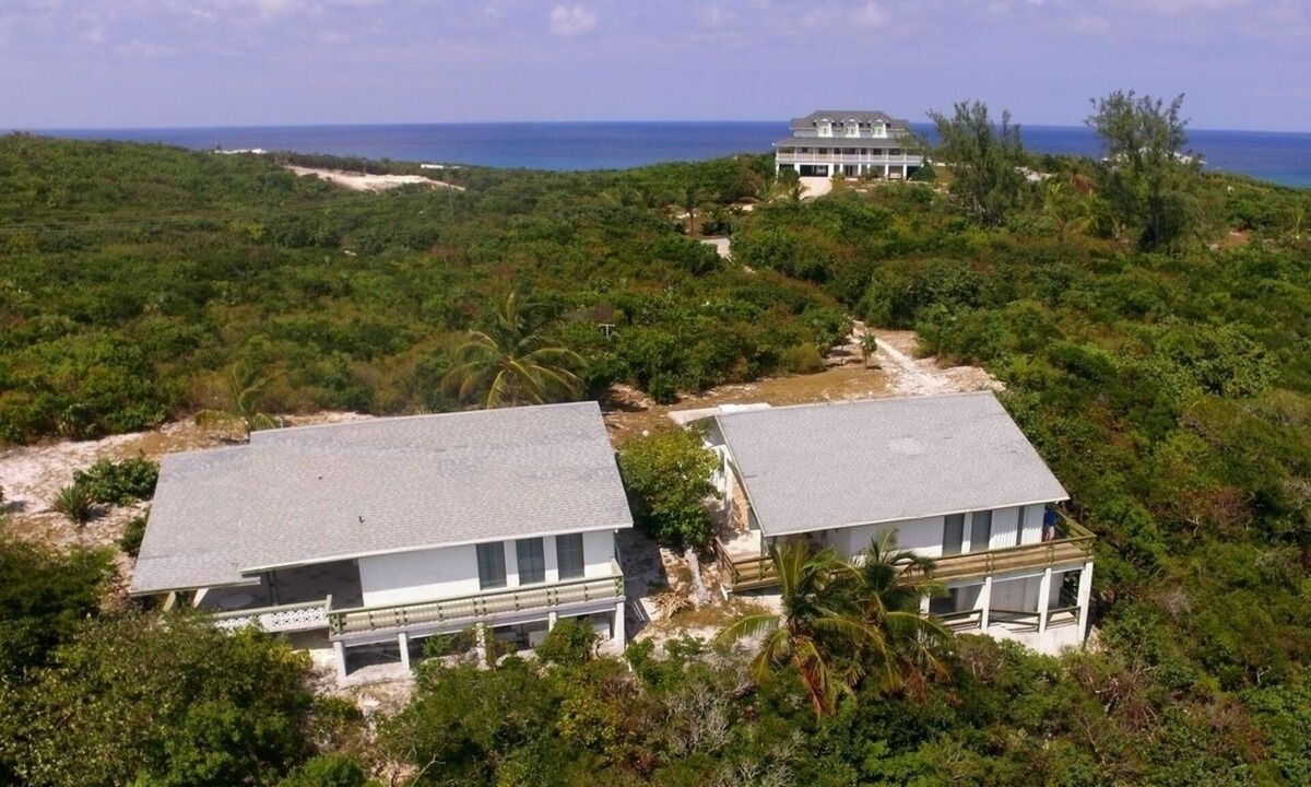 Tennis Top Of Breezy Hill | Stella Maris