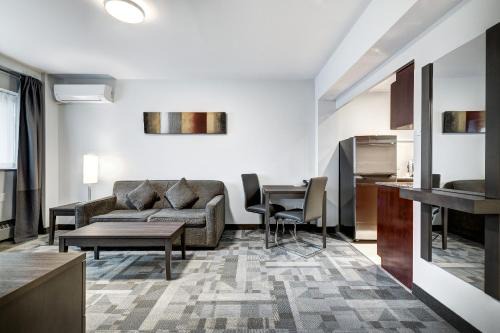 Little Italy | Cote-Des-Neiges—Notre-Dame-De-Grace