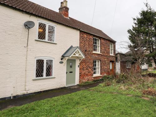 Thames Cottage | Roos